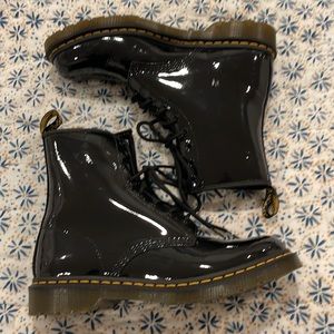 Worn 2 hours only   Like BRAND NEW! Dr. Martens Women's Lace Boot , Patent